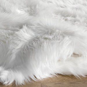 Faux fur rug